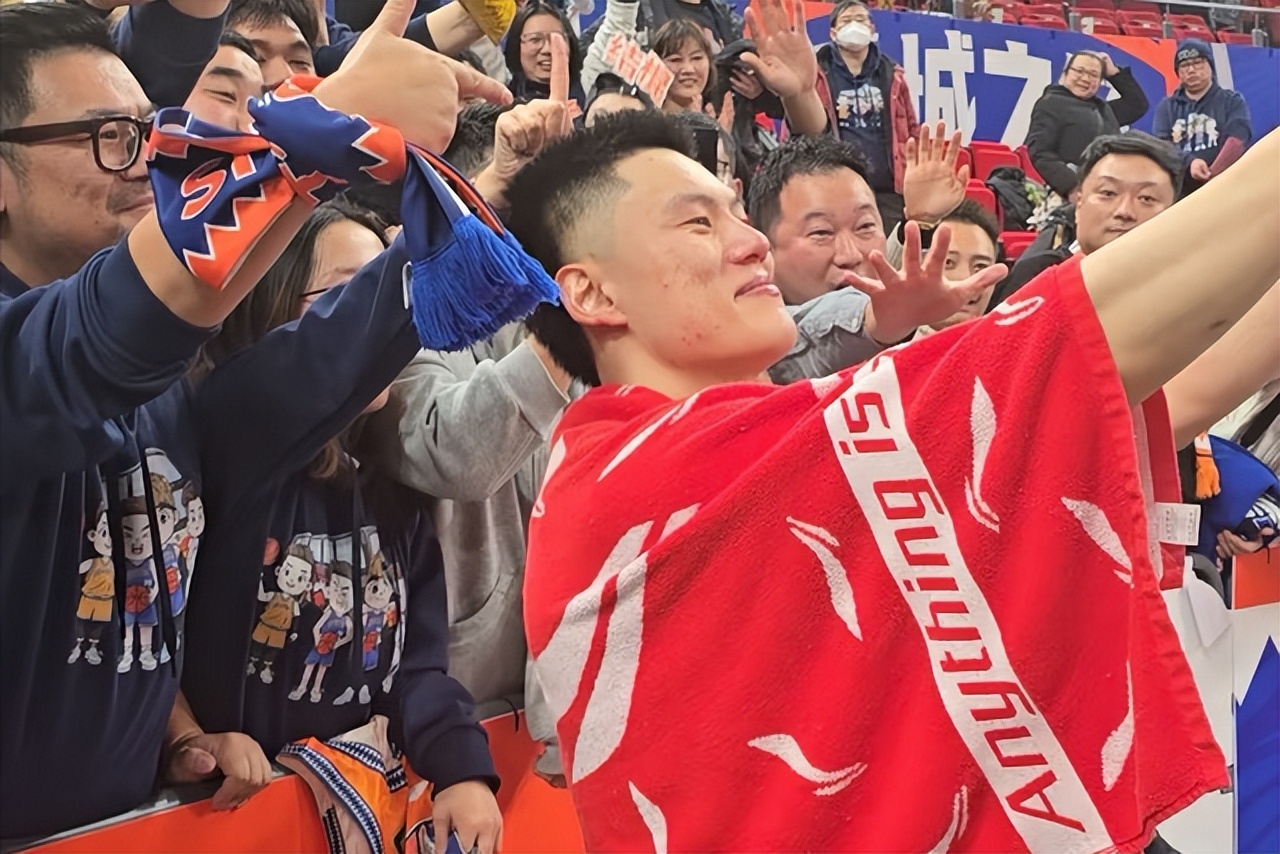 关于吉林队主场迎战北京队，助教透露变阵策略的信息