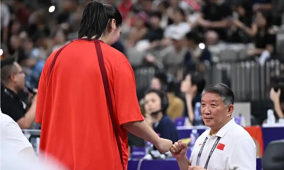 关于吉林队主场迎战北京队，助教透露变阵策略的信息