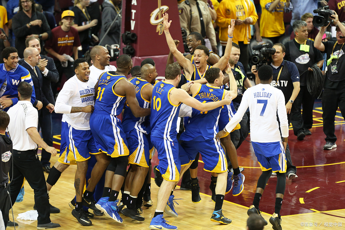 球星表现出色，完美诠释团队精神