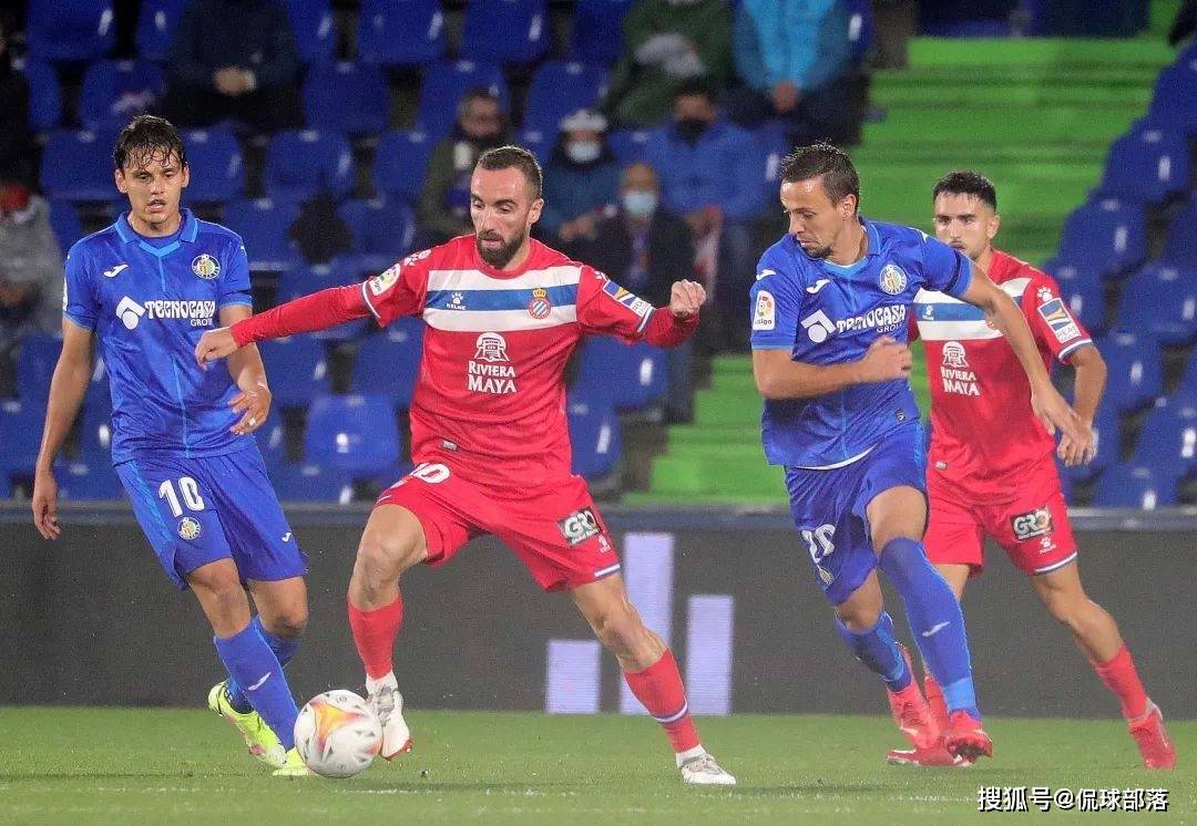 包含纽姆法甲联赛客场告负积分难增的词条