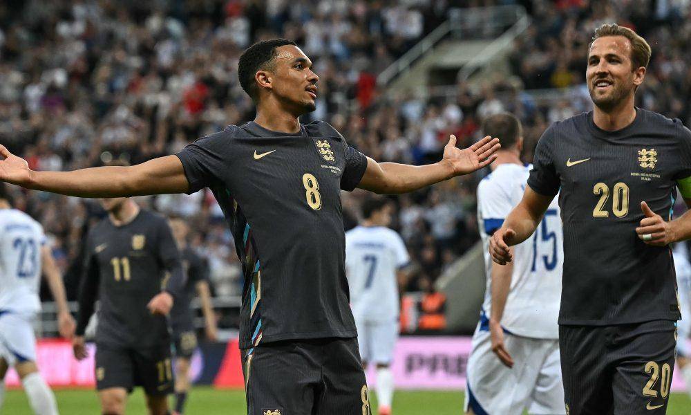 冰岛队在国际比赛中取得成功