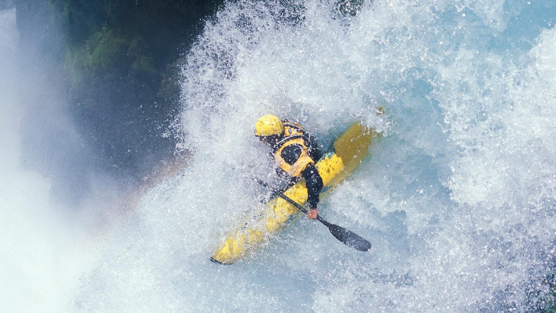 赛道上的逆袭,拉塞尔点燃赛场,雷诺绝杀法拉利