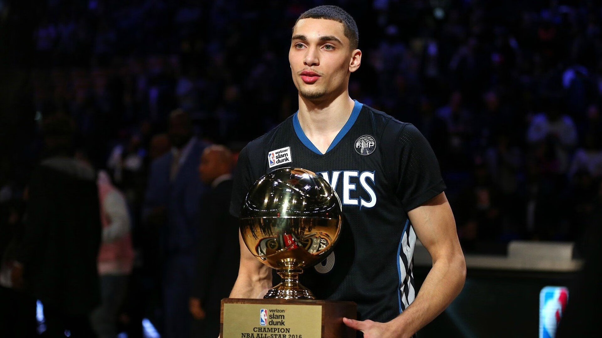 布伦森单骑破阵，火箭力克步行者背后的篮球哲学革命